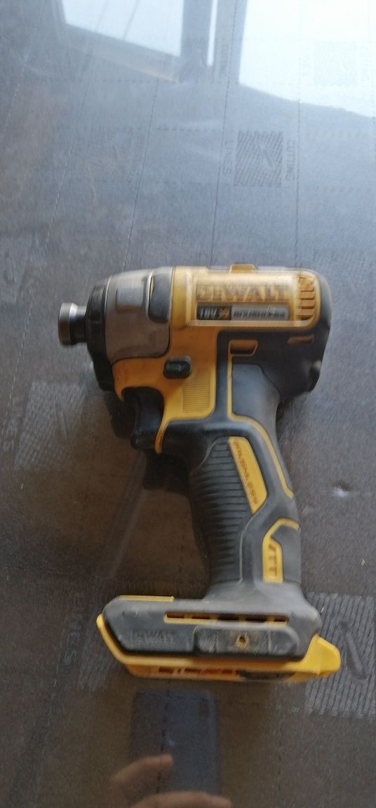 Inpact Dewalt sh