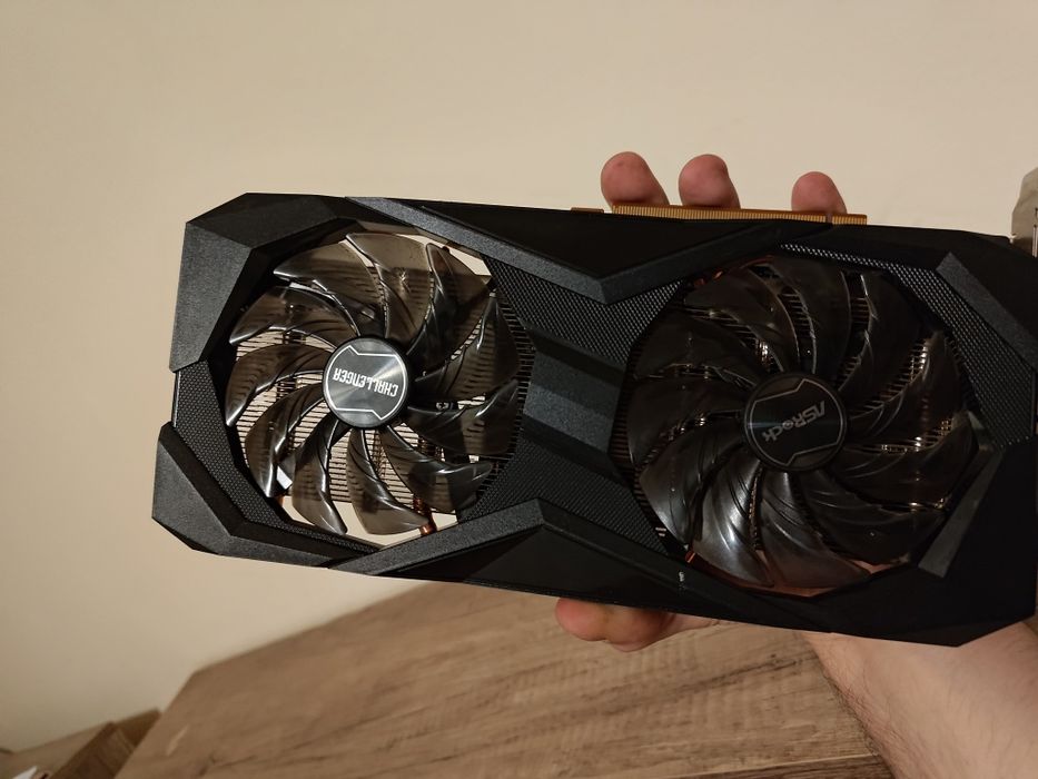 Placa video ASRock Radeon RX 6600 Challenger D 8GB GDDR6 1‎28-bit