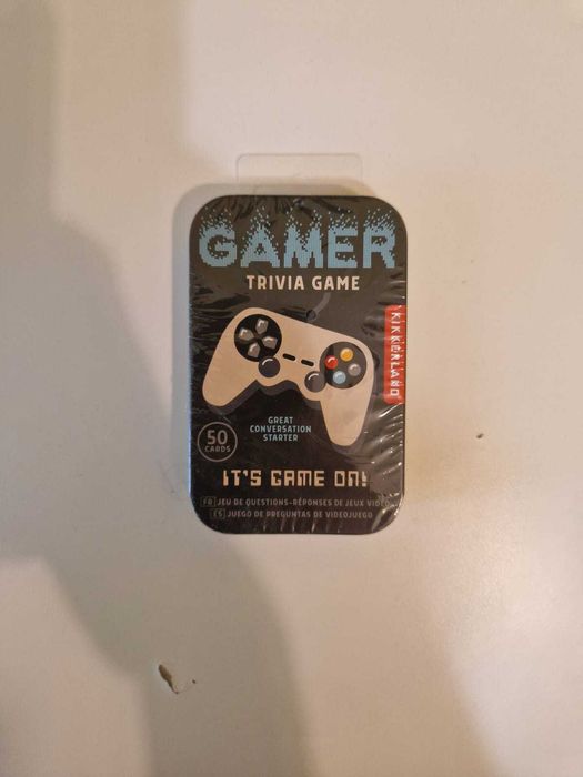 Joc de societate: Gamer Trivia Tin