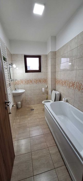 Închiriez apartament cu o cameră + parcare strada Dâmboviței, Mărăști