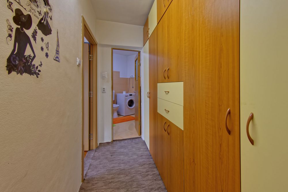 Inchiriez apartament cu priveliste superba