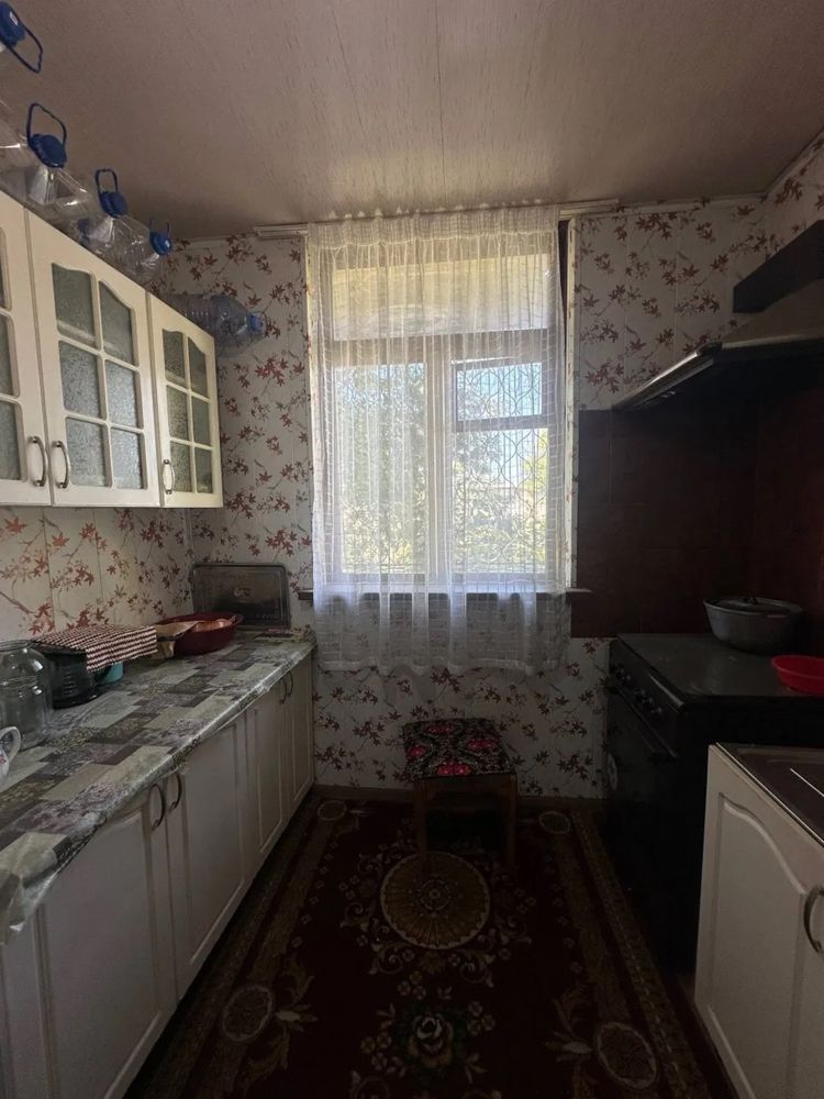 Сдается 2 ком. Массив Ялангоч. Можно девушкам студенткам