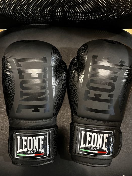 Боксови Ръкавици Leone