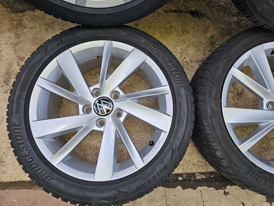 Jante aliaj 17" Volkswagen/Skoda/Seat cu anvelope iarna 205/50/17