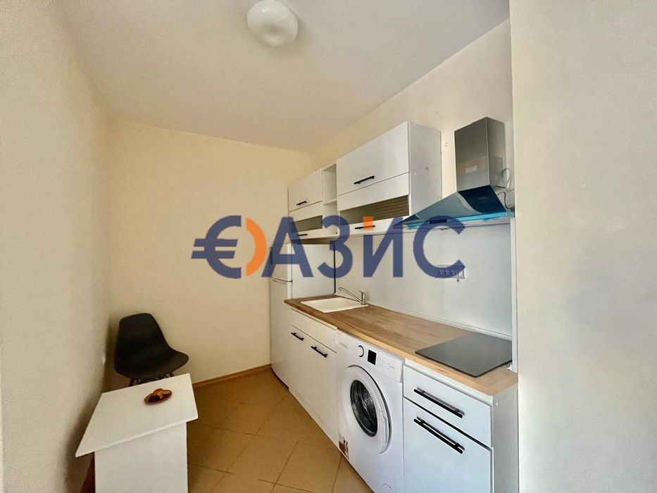 Продава се Двустаен апартамент в к.к. Слънчев бряг - 52 кв.м за 1097 €/кв.м - Снимка #2