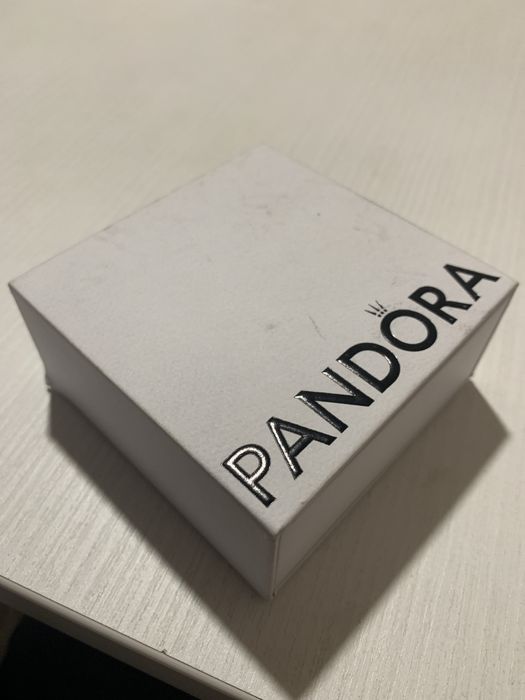 Гривна pandora с висулка