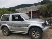 Dezmembrez mitsubishi pajero motor 2.5 cutie manuală