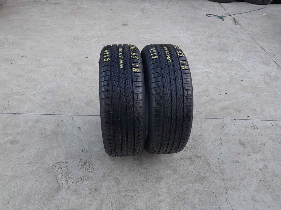 Doua anvelope iarna 235 55 18 vredestein 5 profil Quatrac 5 cu 7,5 mm