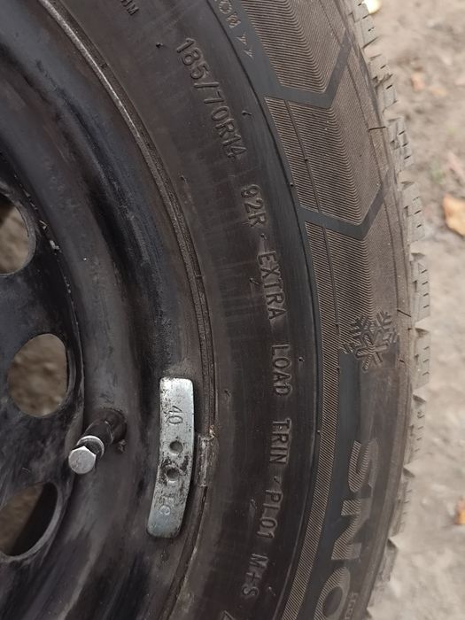 Почти новые шины с дисками