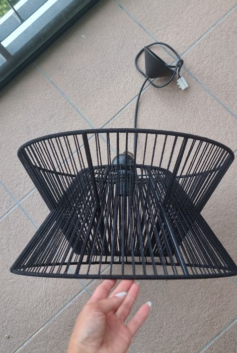 Lustra neagra Viokef Argela cu frânghie