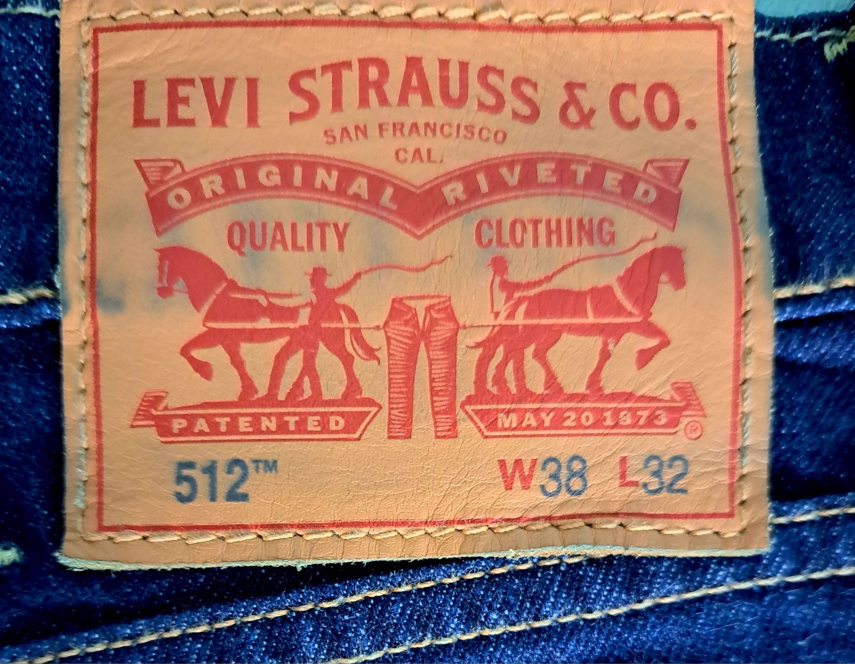 Blugi Levi's 512