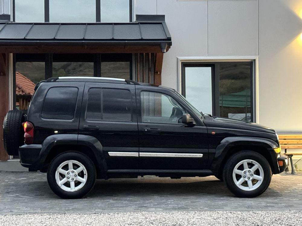 Jeep Ceroke 2,8 Disel, 4X4, Manual Import Italia