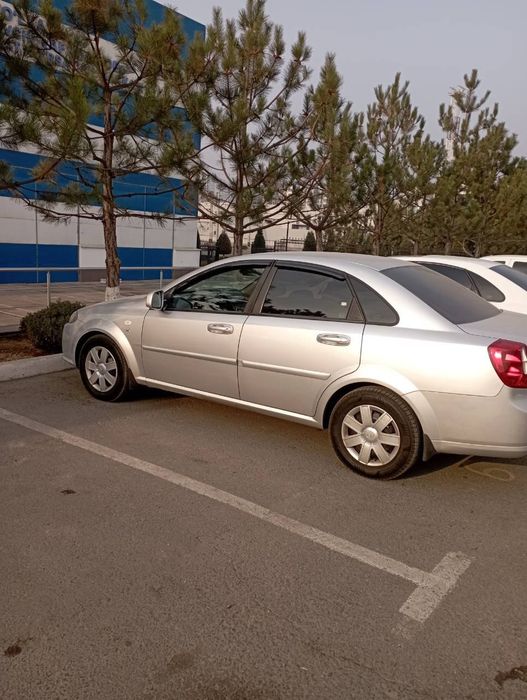 Gentra 2015 серебристый