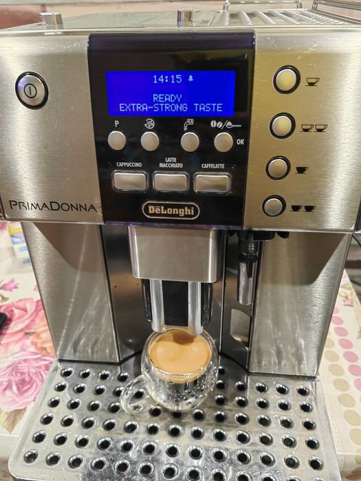 Кафемашина Delonghi Primadonna