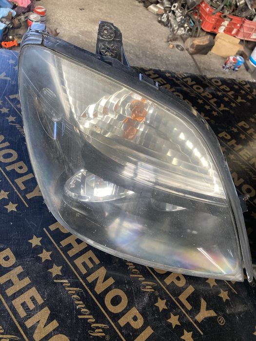 Renault Scenic RX4 2001 година Фарове