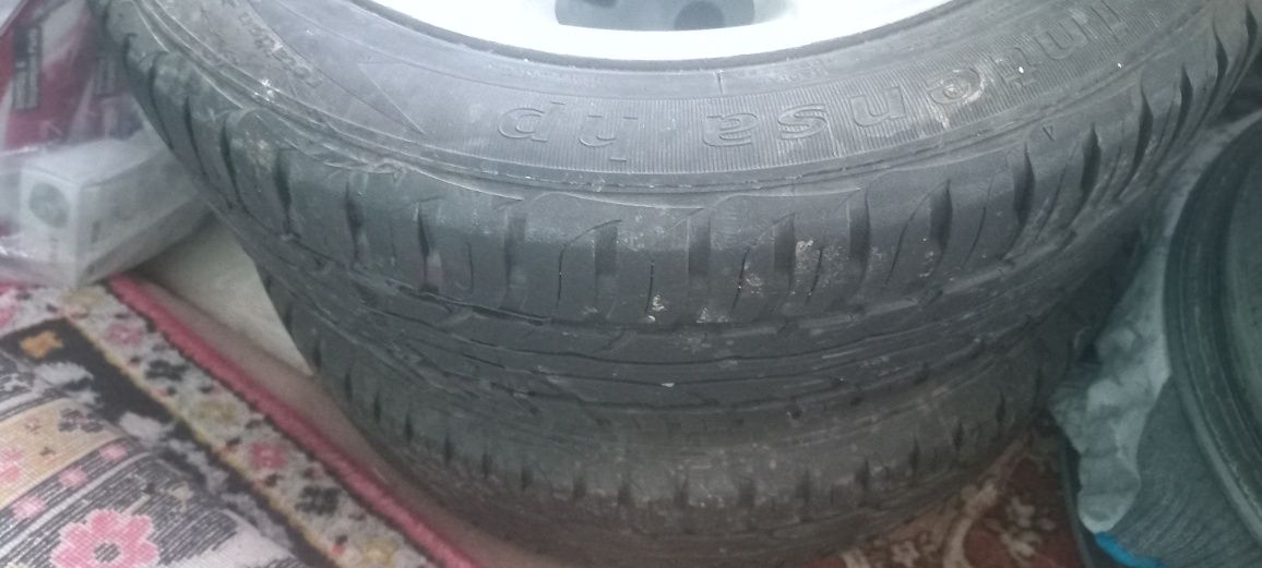 Продам летние шины без дисков