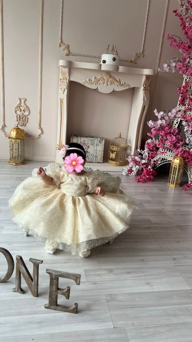 Красивое детское платье для девочек