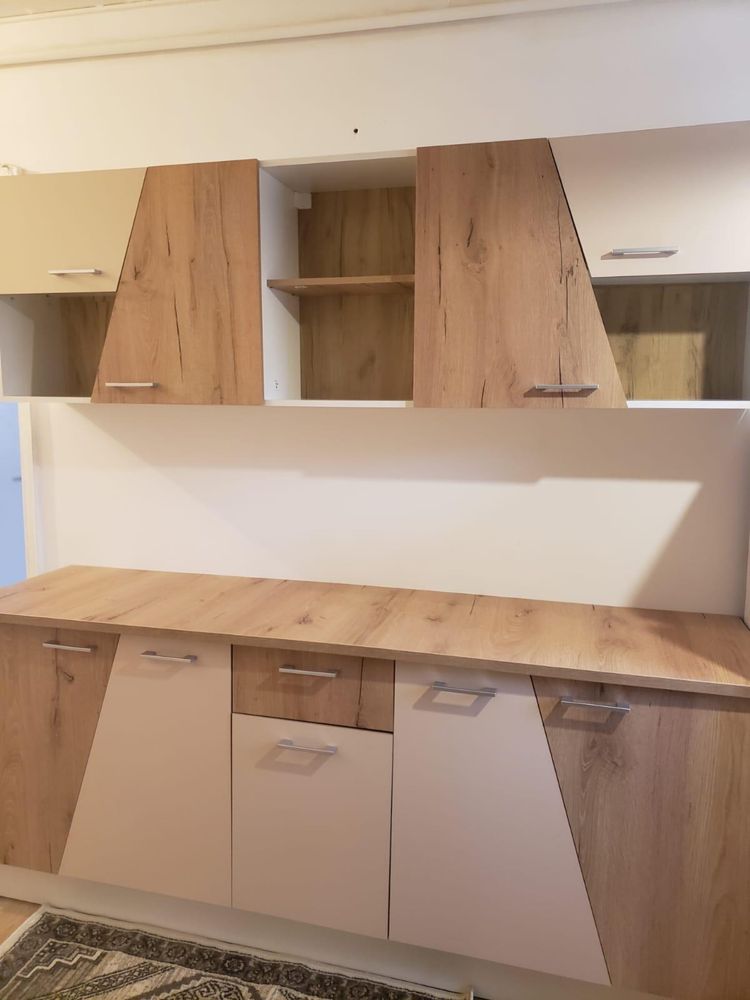 ÎNCHIRIEZ Apartament cu o cameră