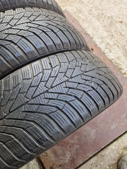 215 60 16 iarna M+S  Kumho/Gislaved