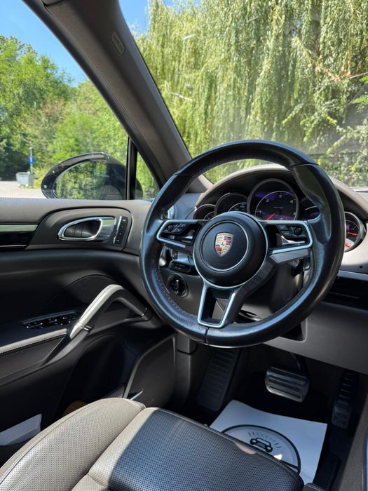 Porsche Cayenne 3.0 L