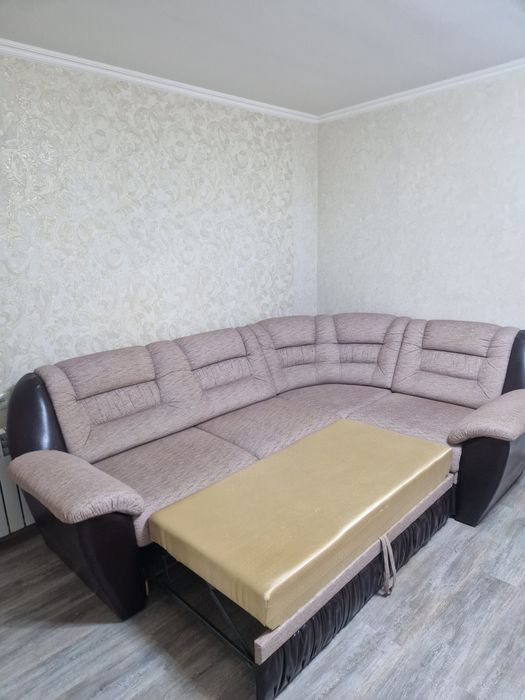Продам угловой диван в отличном состоянии