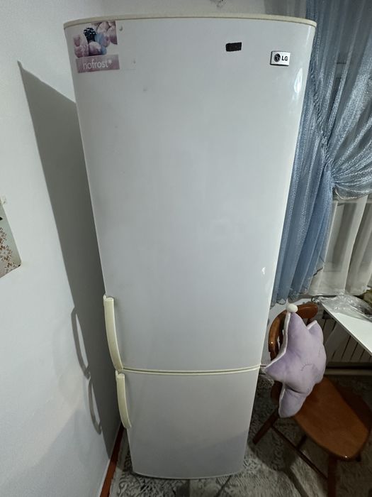 Холодильник LG no frost двухкамерный