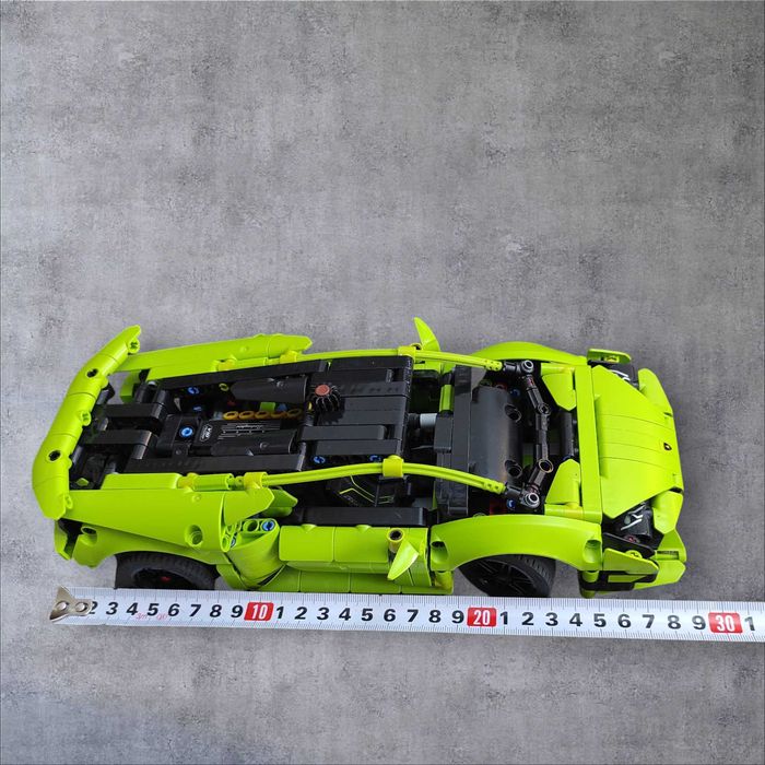 Конструктор LEGO Technic 42161 - Lamborghini Huracán Tecnica