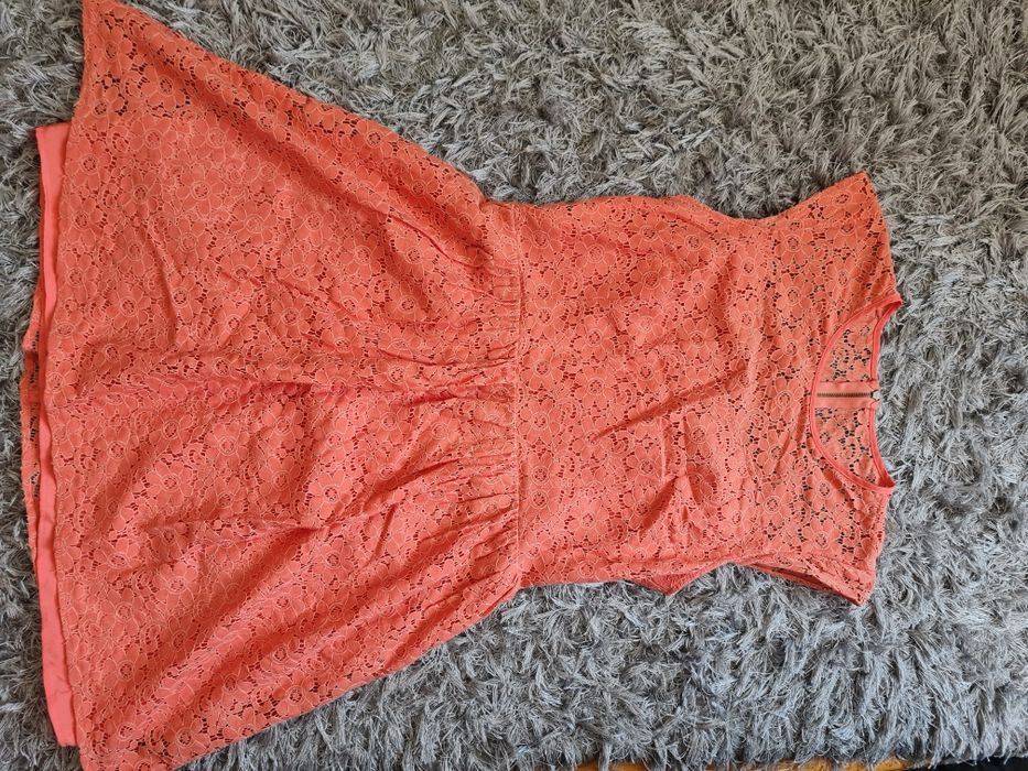 Рокли по 10 лв всяка