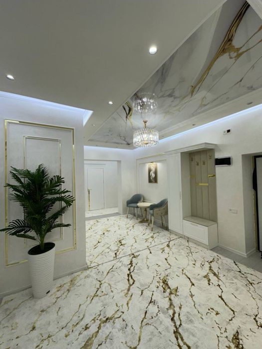 Продаётся 4 х комнатная квартира