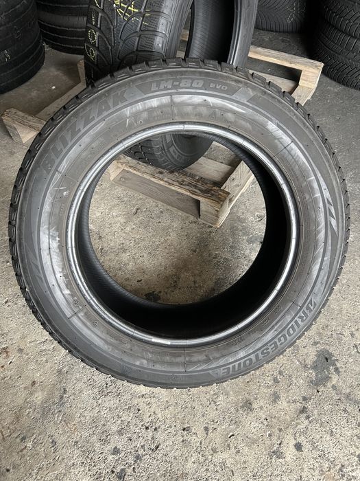 4 anvelope de iarna 235/60/18 Bridgestone dot 2021!