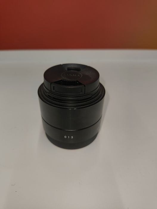Обектив Sigma за Sony E-mount 19mm f/2.8