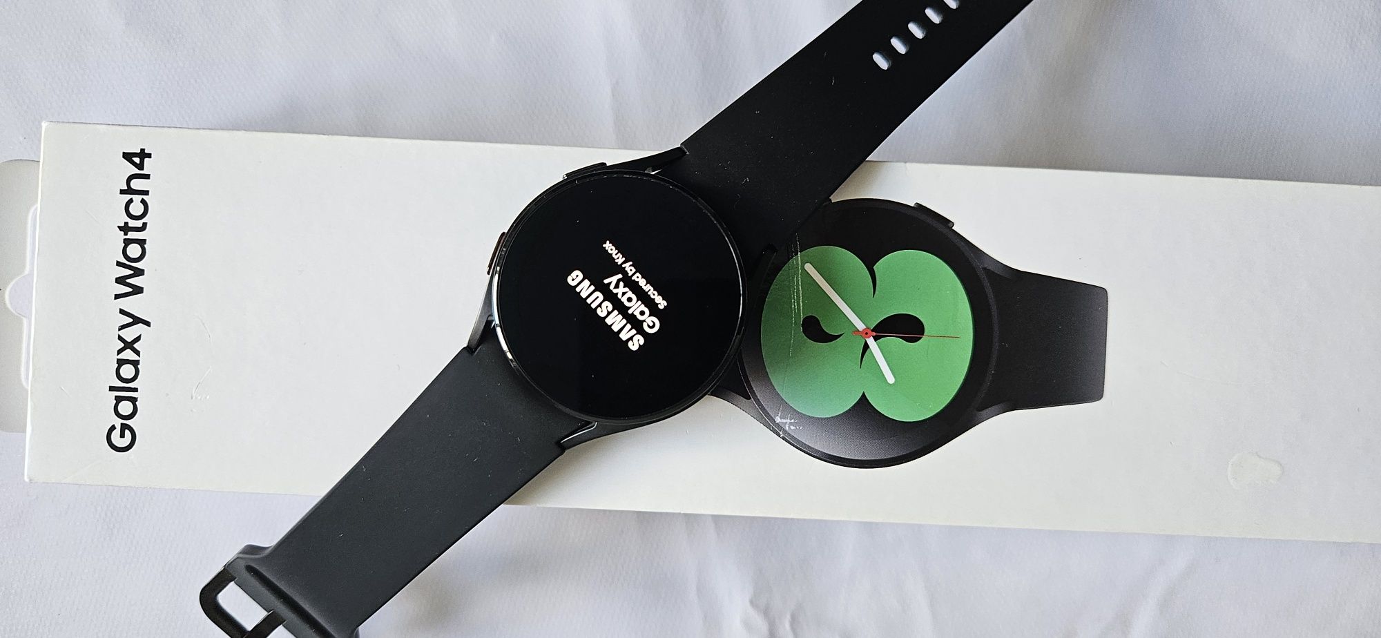 Galaxy Watch4 smart часы