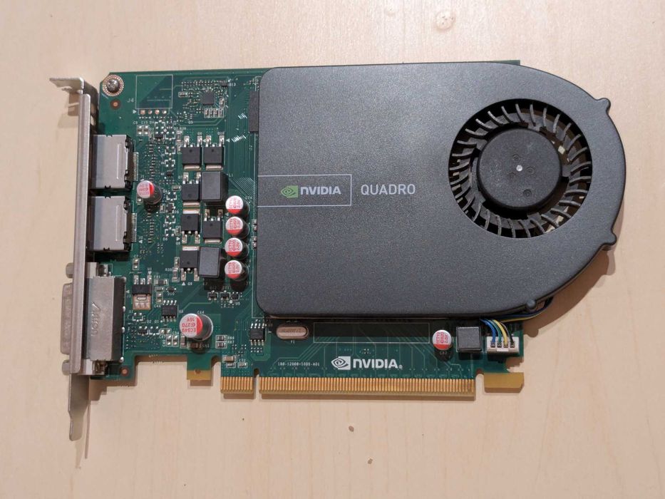 nVidia Quadro 2000 1 GB DDR5/128bit