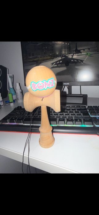 Kendama custom ken sweets nick gallagher + tama krom pro bonz