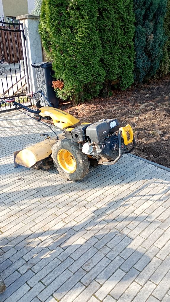 Nivelare îndreptare peluze, pregătire teren cu motocultor de 16cp