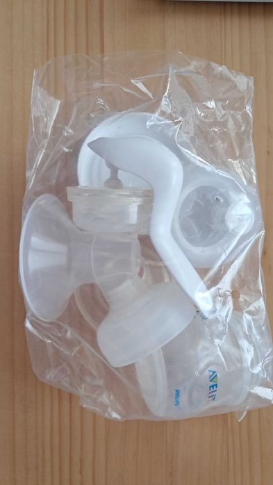 Ръчна помпа на Philips Pumping made simple