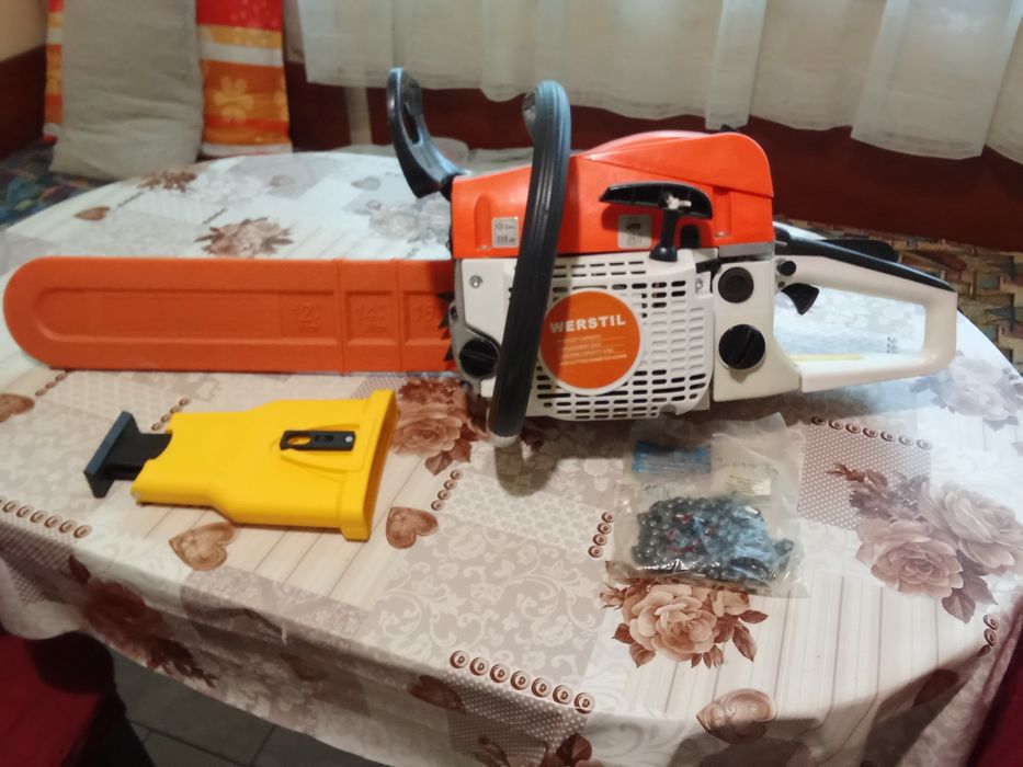 Бензинопил със втора верига