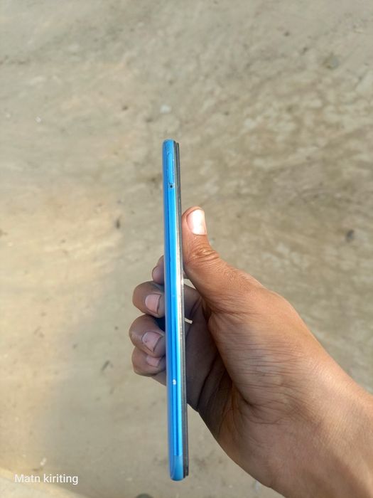 Samsung A 50 4/64 narxi 650.000