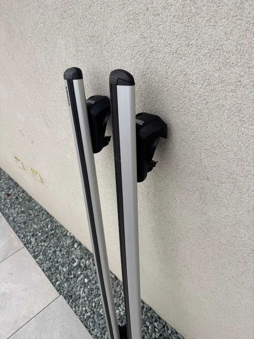 Set bare Thule WingBar Evo  + Thule Evo Raised Rail