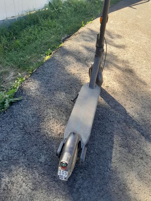 Trotinetă electrica mine bot + oglinda