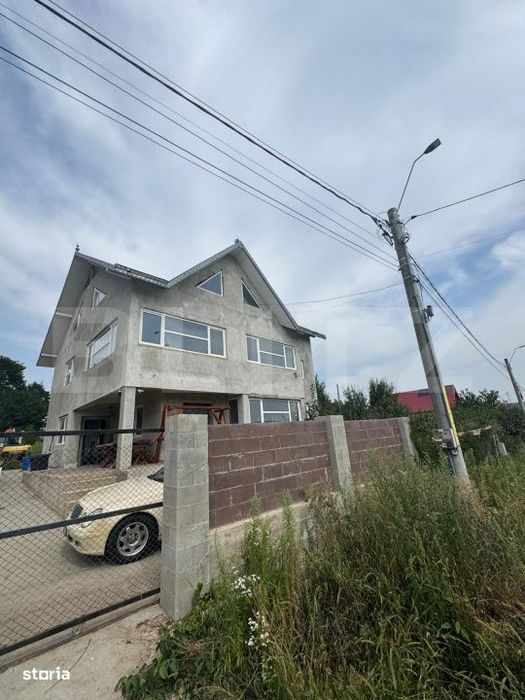 Casa multifunctionala, 360 mp utili, 1000 teren, Scheia