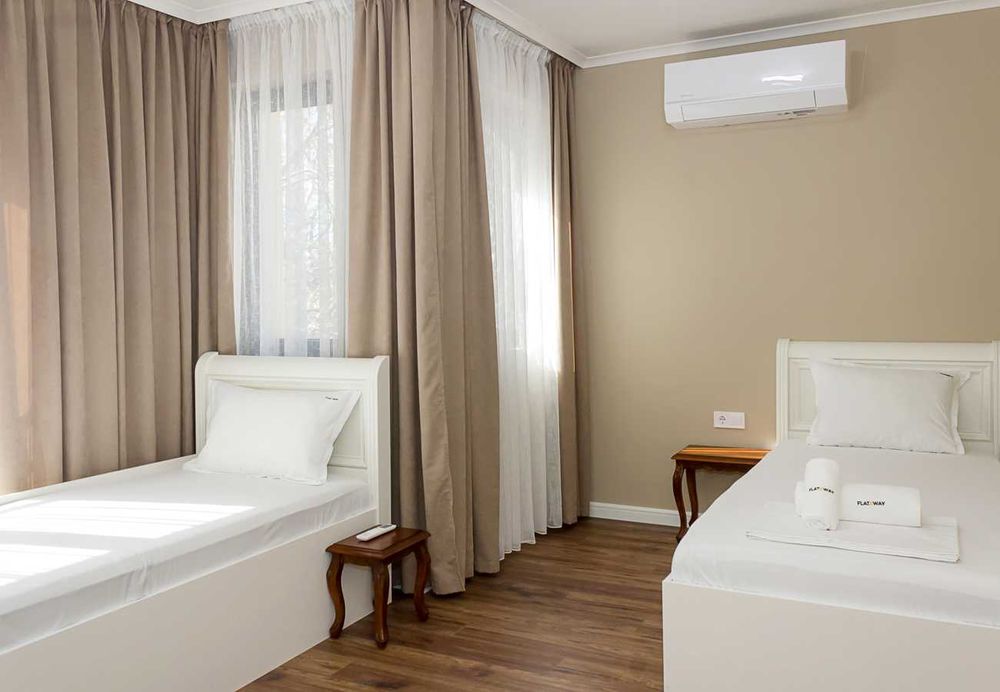 Дава се под наем Тристаен апартамент в Варна, Чайка - 93 кв.м за 1100 € - Снимка #11