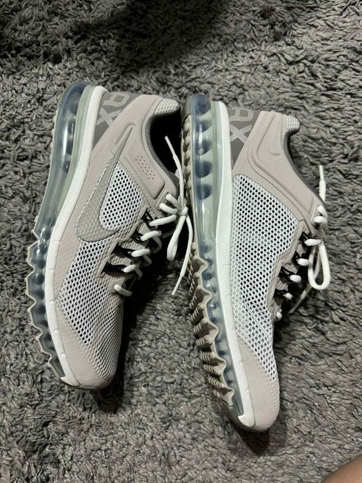 Adidasi Nike airmax 2013 marime 45.5