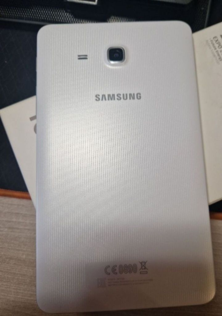 Продам планшет Samsung Tap A