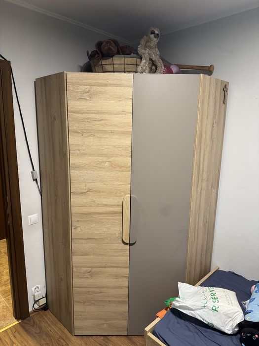 Mobilier camera tineret