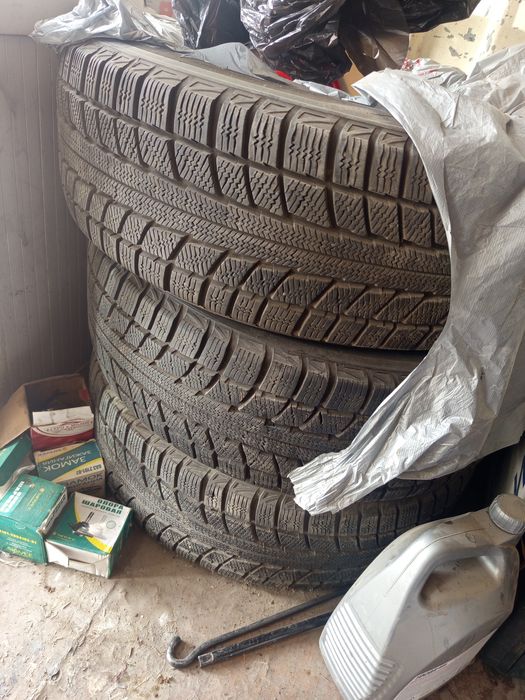 Шины зимние в отличном состоянии