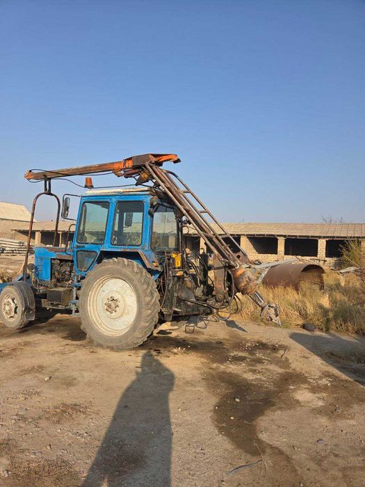 Yama  1 Traktor ishlab chiqarilgan yili 2001 alo holatda