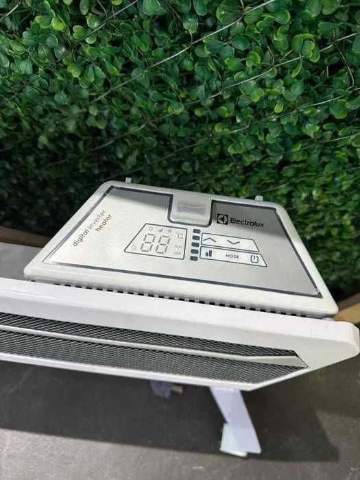 Конвекторный обогреватель Electrolux ECH/RI-2000 E (INVERTER)