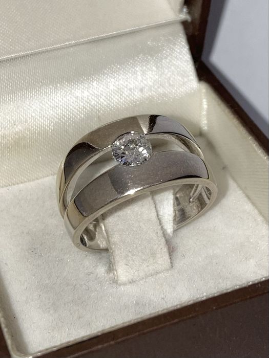 Inel aur alb 18kt.cu diamant 0.55ct