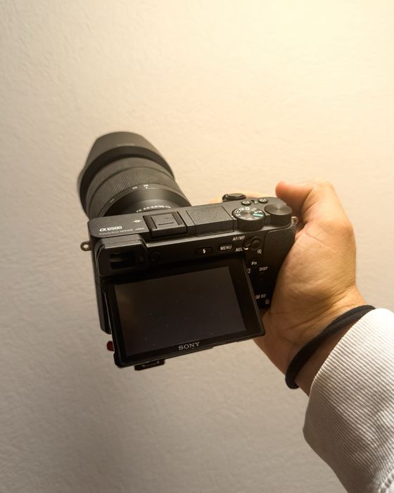 Camera Sony a6500 4K + obiectiv Sony 28-70mm FE